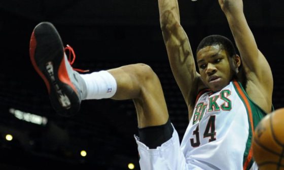 Giannis_Antetokounmpo_Bucks_2014_1