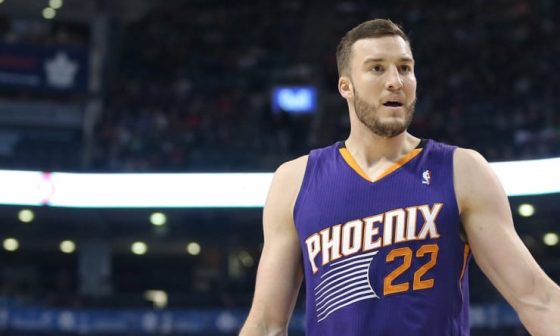 Miles_Plumlee_Suns_2015_2