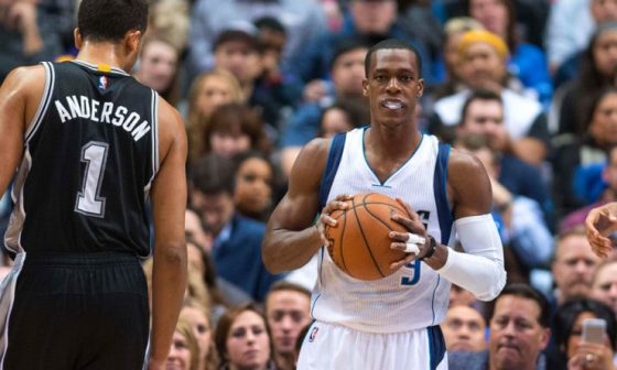 Rajon_Rondo_Mavericks_2014_USAT2