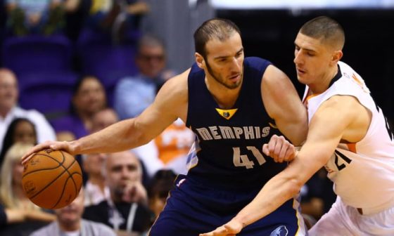 Kostas_Koufos_Grizzlies_2014_USAT1