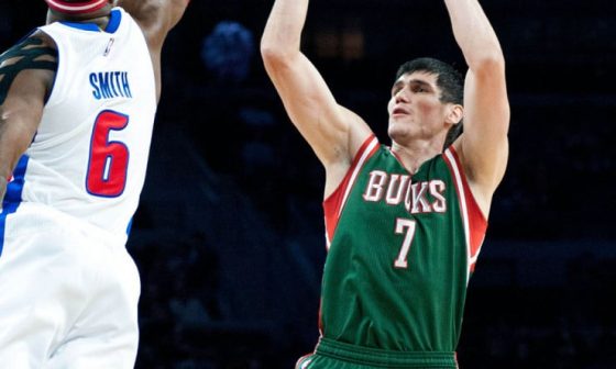 Ersan_Ilyasova_Bucks_2014_USAT1