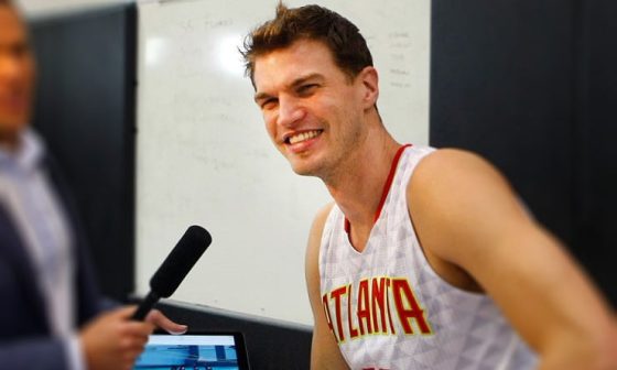 Tiago_Splitter_Hawks_2015