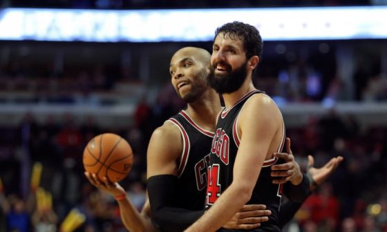 TajGibson_NikolaMirotic_Bulls1