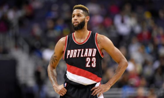 Allen_Crabbe_Blazers_2017_AP_1