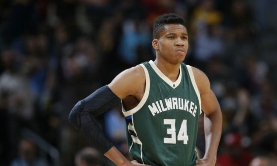 Giannis_Antetokounmpo_Bucks_2017_AP4