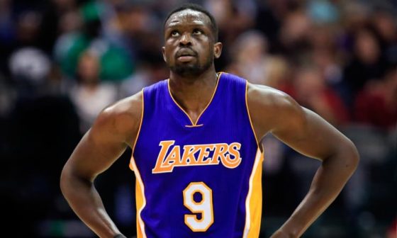 Luol_Deng_Lakers_2017_AP_1