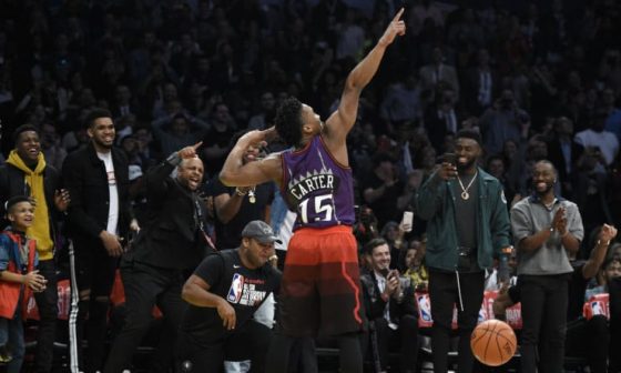 Donovan_Mitchell_Dunk_AP_2018