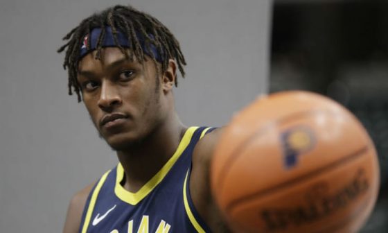 Myles_Turner_Pacers_2018_AP1