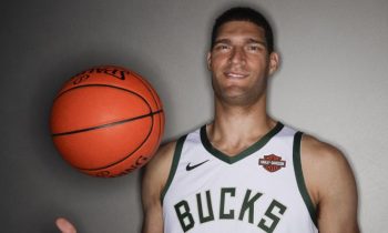 Brook_Lopez_Bucks_AP_2018_2