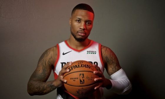 Damian_Lillard_Trail_Blazers_2019_AP