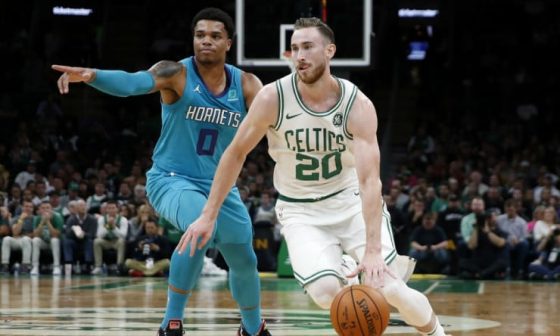 Gordon_Hayward_Celtics_2019_AP4