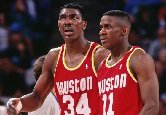 Vernon Maxwell almost 'stabbed the s—t out of' Hakeem Olajuwon