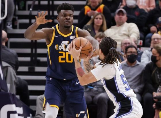 Jazz center Udoka Azubuike practices for first time in seven months