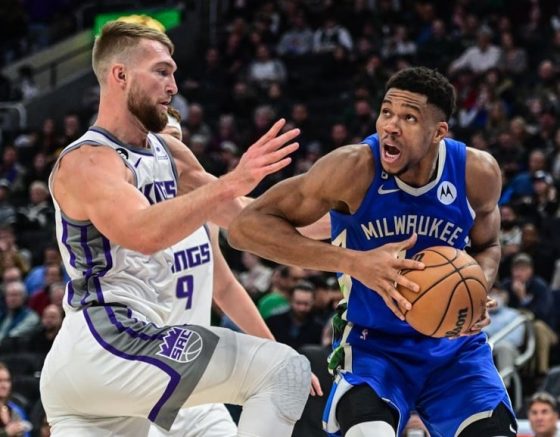 Bucks Giannis Antetokounmpo, Kings Domantas Sabonis tied for most offensive fouls this season