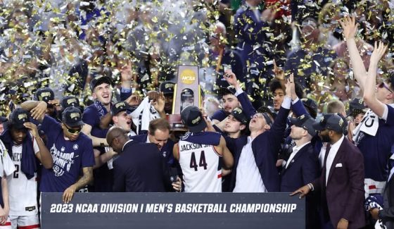 UConn Huskies Champs pic