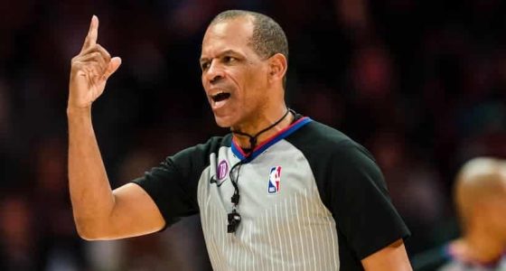 Eric Lewis NBA ref pic