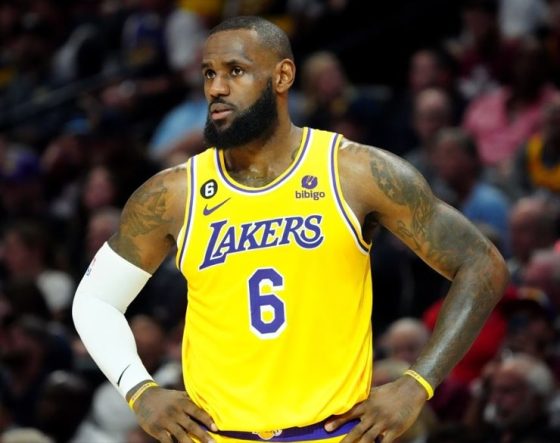 Lakers LeBron James has a 12-9 series record after Game 1 loss, 12 wins are most in NBA history