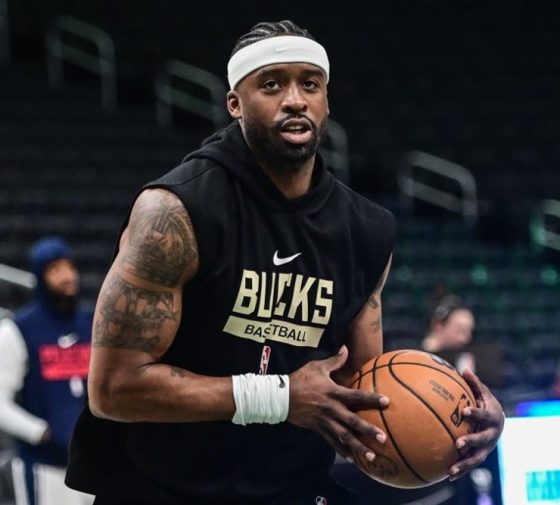 Atlanta Hawks sign guard Wesley Matthews to a one-year contract