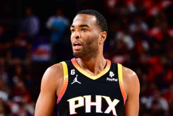 TJ Warren Suns pic