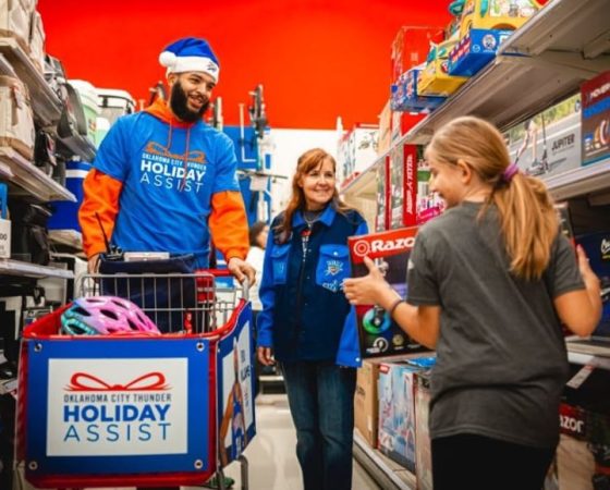 Oklahoma City Thunder players, entertainers help kids buy $300 worth of Christmas presents