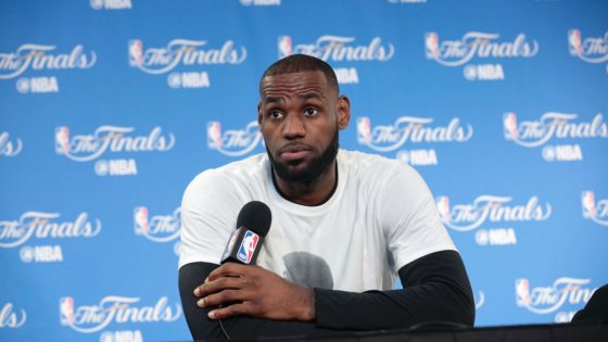 https___cdn.cnn.com_cnnnext_dam_assets_170531190143-lebron-james-press-conference-0531-restricted-1