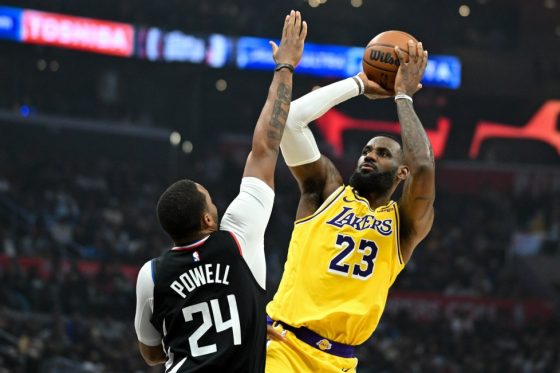 LDN-L-LAKERS-CLIPPERS-0229-DC-5-2