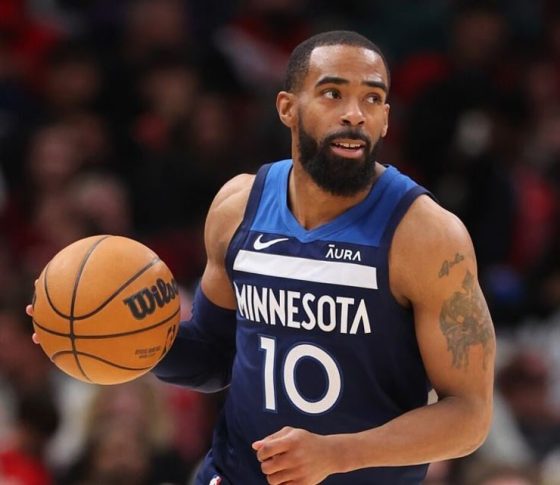 Minnesota Timberwolves, Mike Conley agree to a two-year, $21 million contract extension