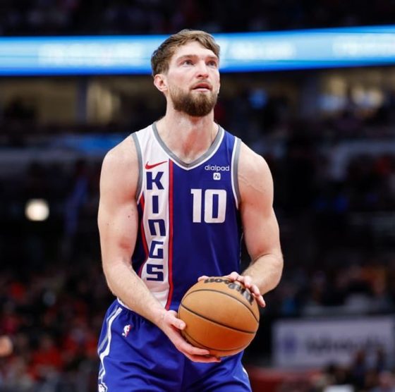 Domantas Sabonis records 47th consecutive double-double, the longest streak in Sacramento Kings history