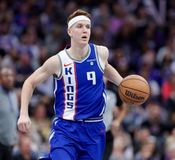 Is Sacramento Kings Kevin Huerter (shoulder) playing tonight against Wizards