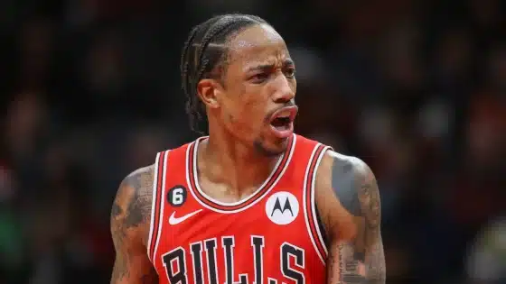 report-nba-execs-think-demar-derozan-request-trade