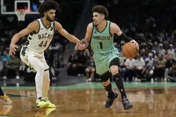 NBA: Milwaukee Bucks at Charlotte Hornets