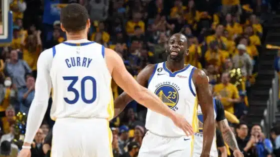 steph-curry-draymond-green-warriors-getty.jpg