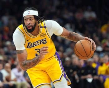 Los Angeles Lakers Anthony Davis Suffers Abdominal Strain Against 76ers